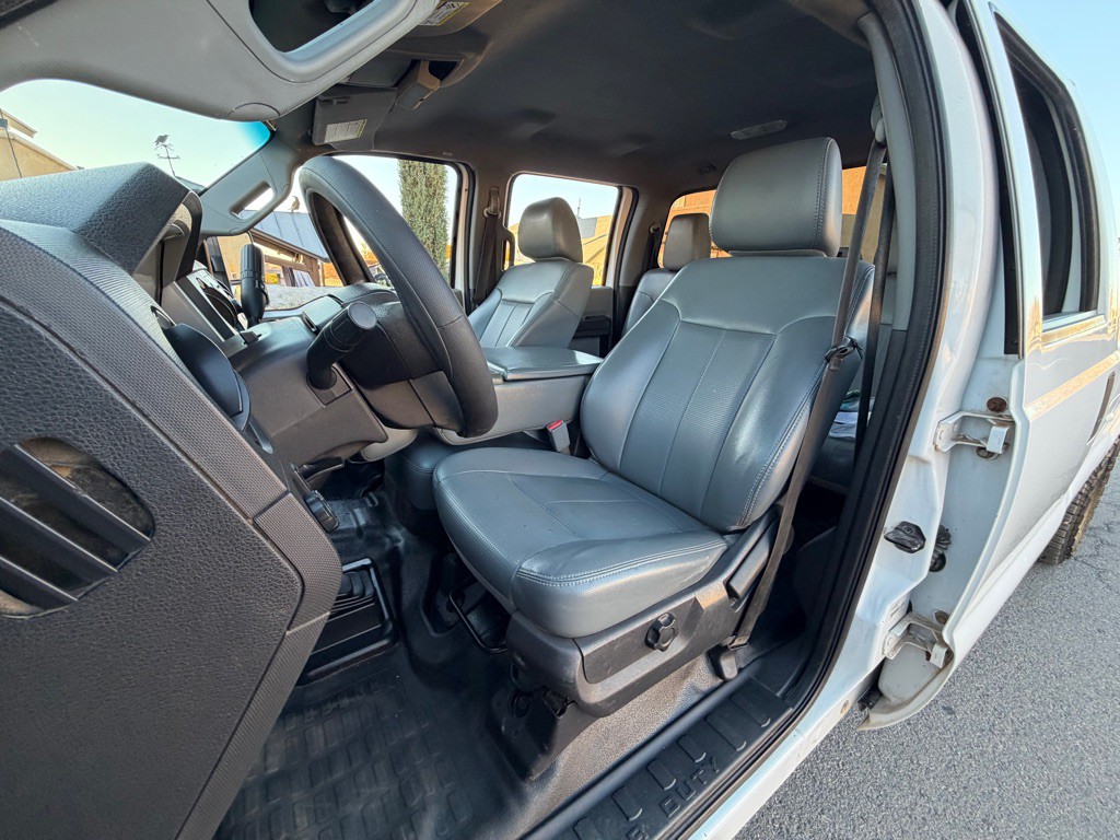 2013 Ford F-250 Image 10