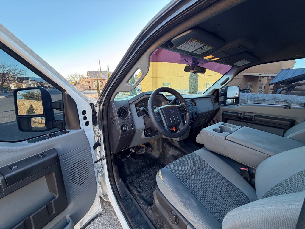 2015 Ford F-250 Image 9