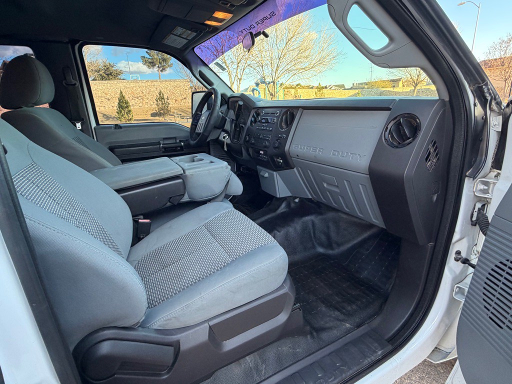 2015 Ford F-250 Image 12