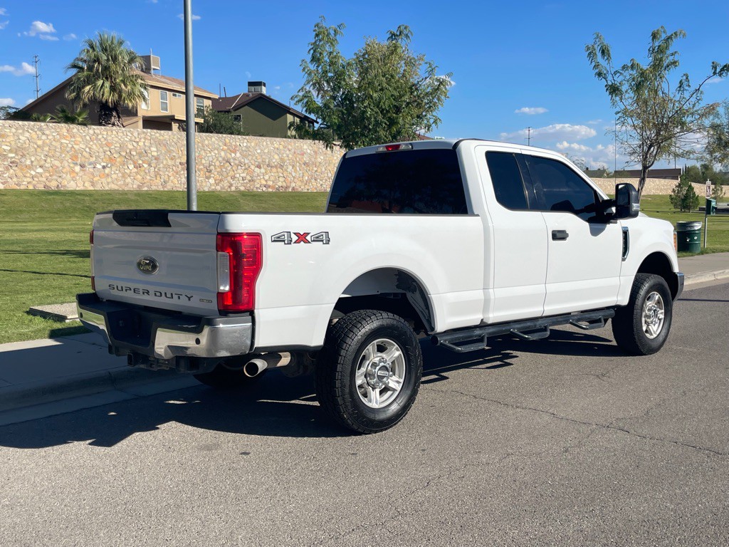 2017 Ford F-250 Image 7