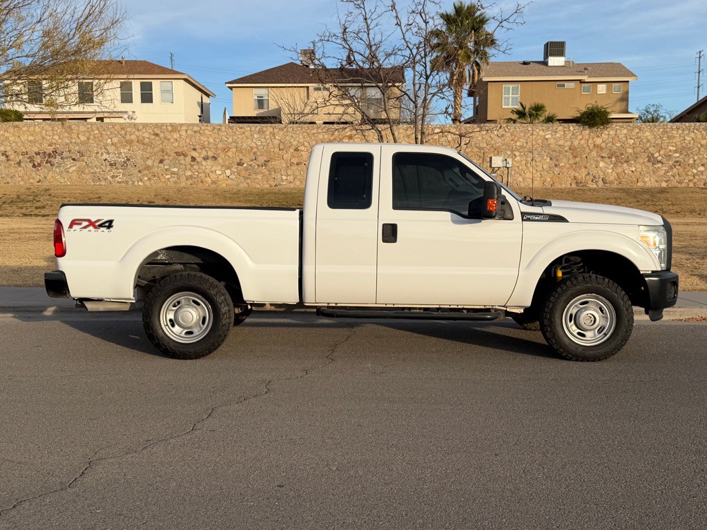2012 Ford F-250 Image 5