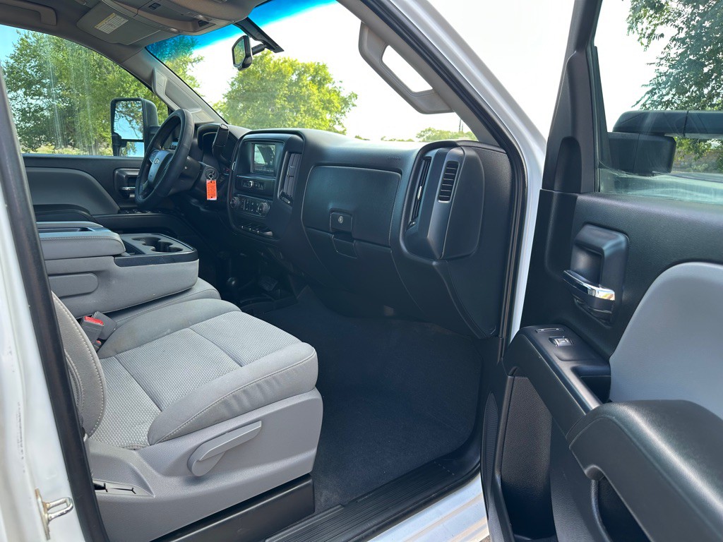2019 Chevrolet Silverado 1500 Image 16