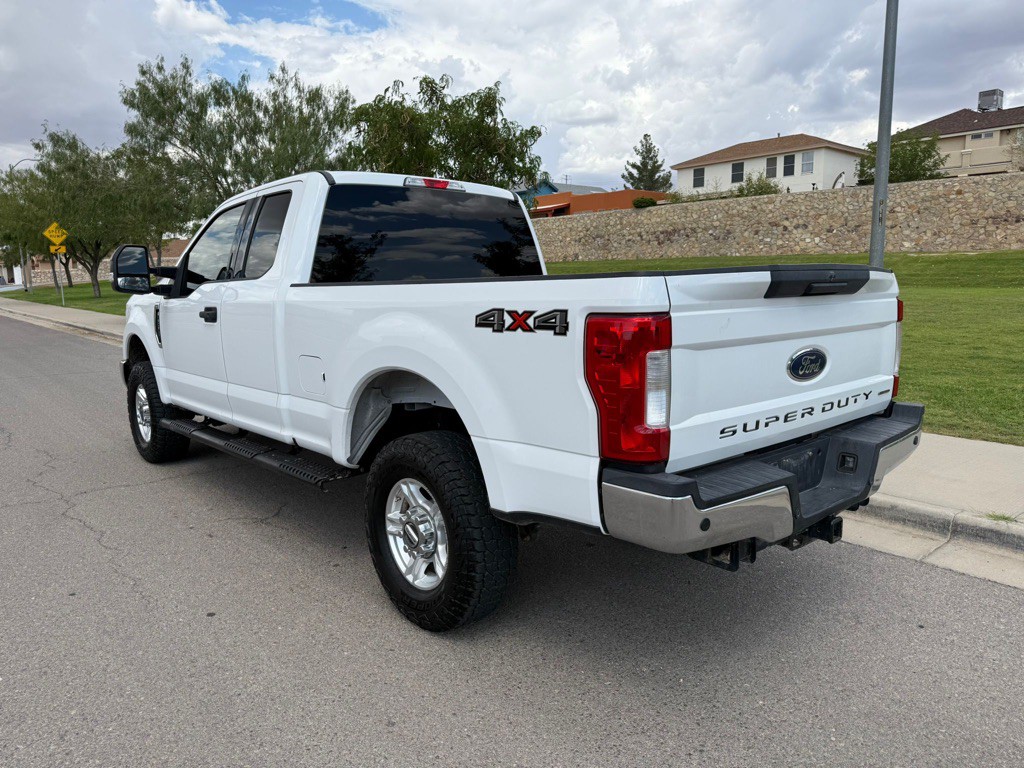 2017 Ford F-250 Image 6
