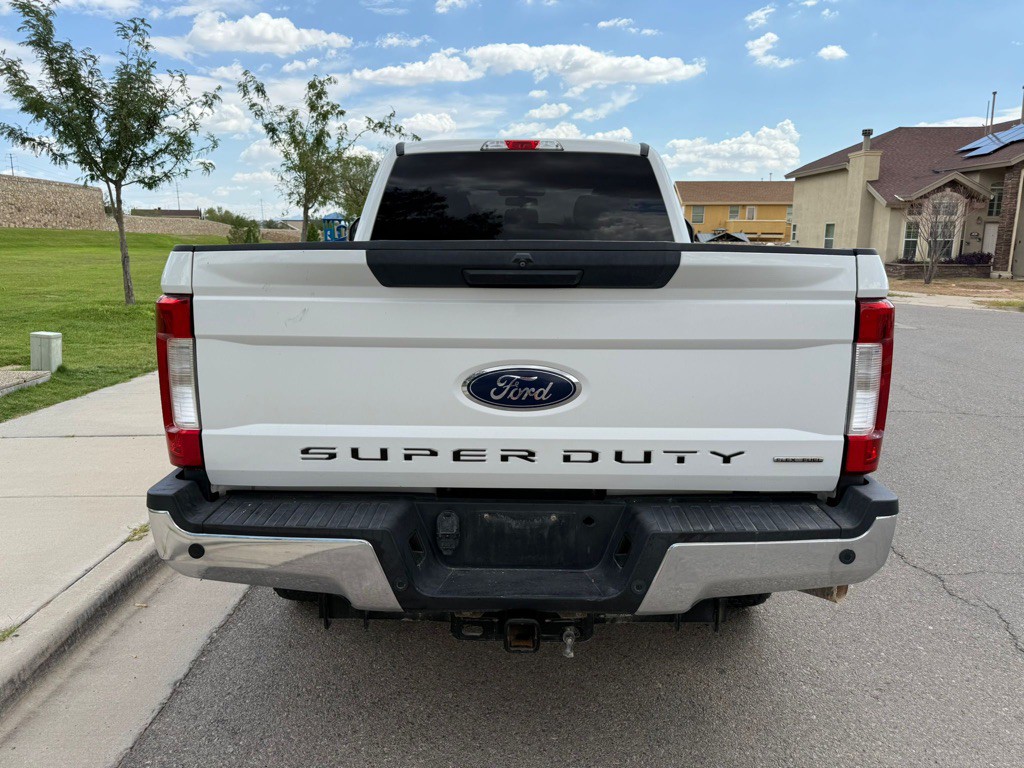 2017 Ford F-250 Image 8