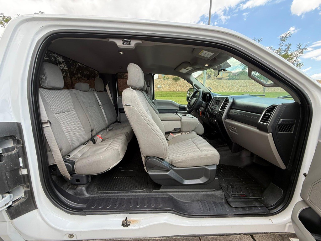 2017 Ford F-250 Image 16