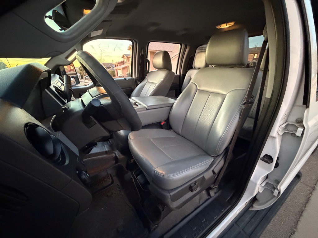 2015 Ford F-250 Image 10