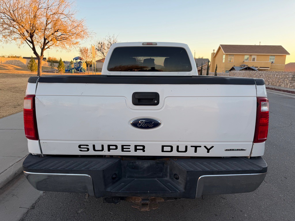 2015 Ford F-250 Image 6