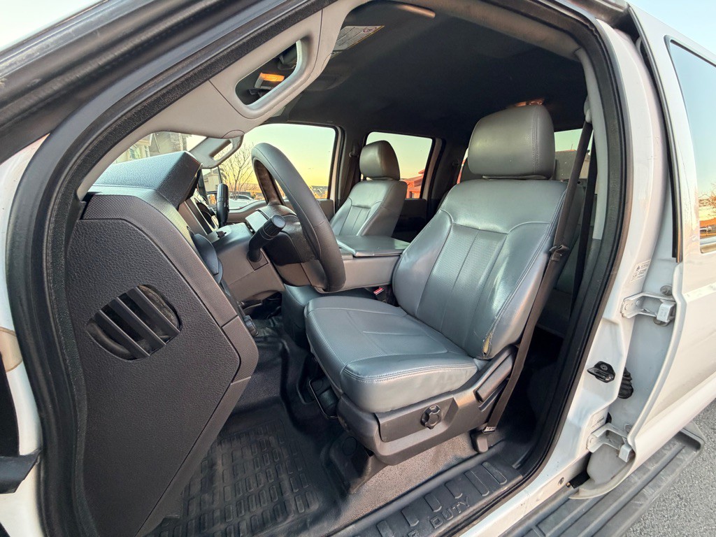 2015 Ford F-250 Image 10