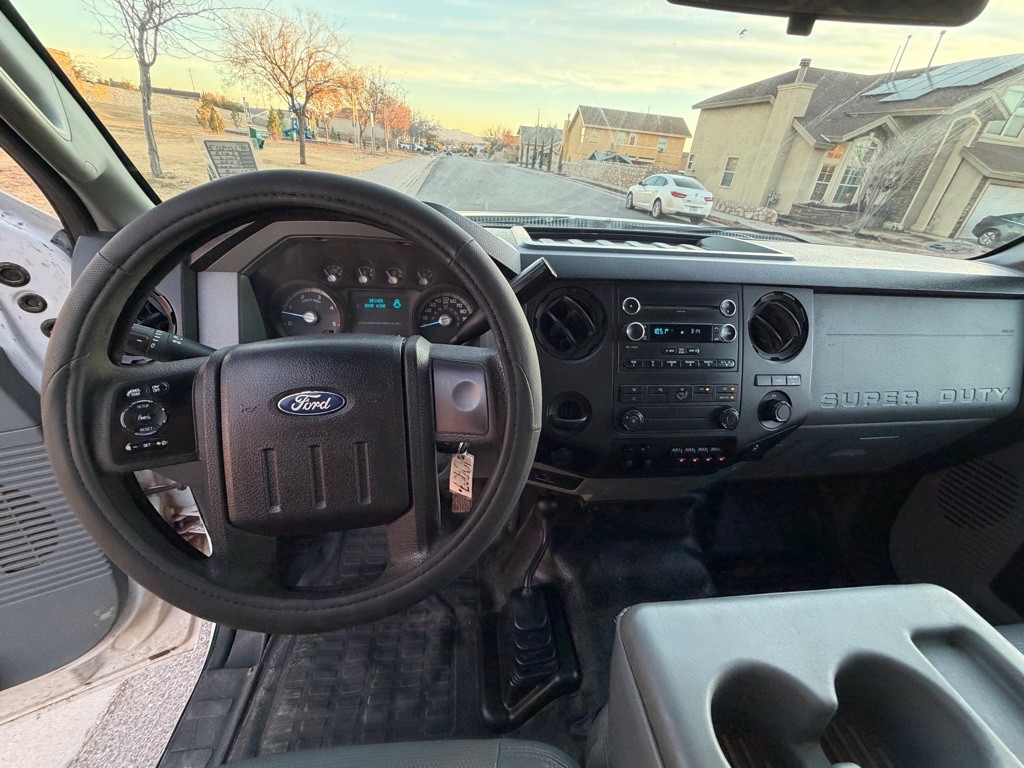 2013 Ford F-350 Image 9