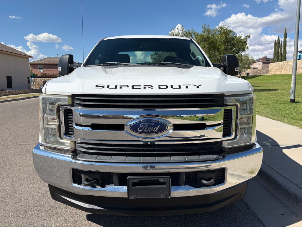 2017 Ford F-250 Image 4