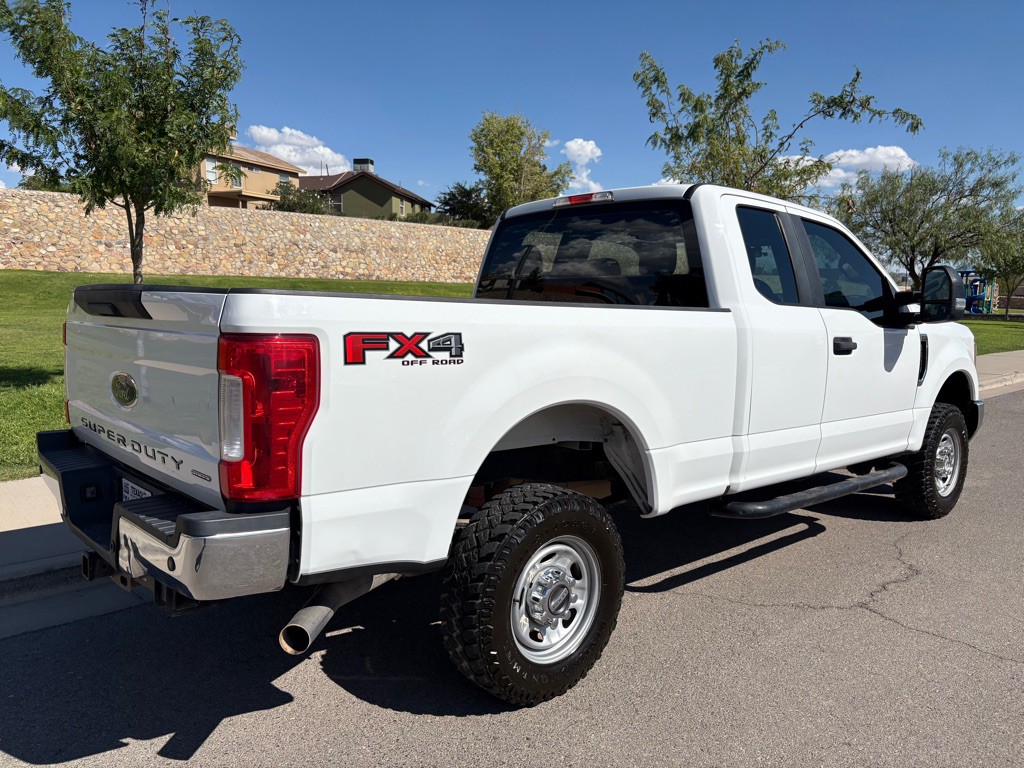 2017 Ford F-250 Image 7