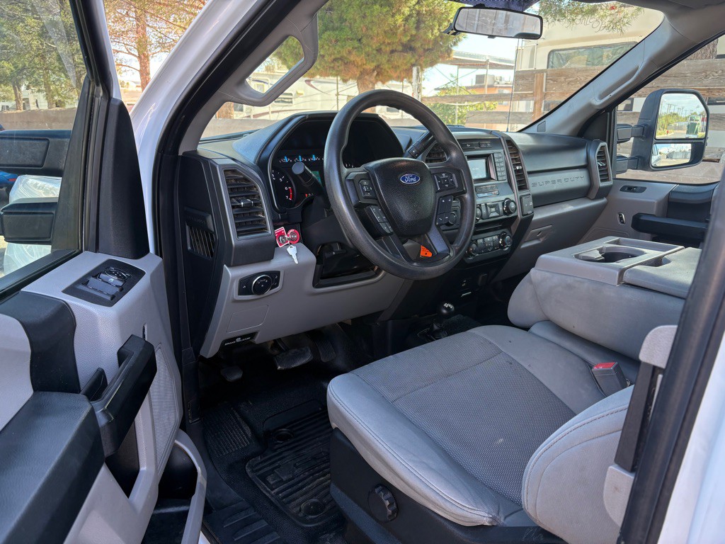 2017 Ford F-250 Image 9