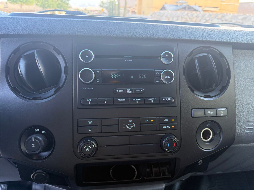 2016 Ford F-250 Image 15