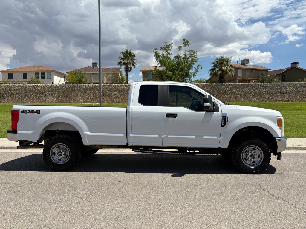 2017 Ford F-250 Image 7
