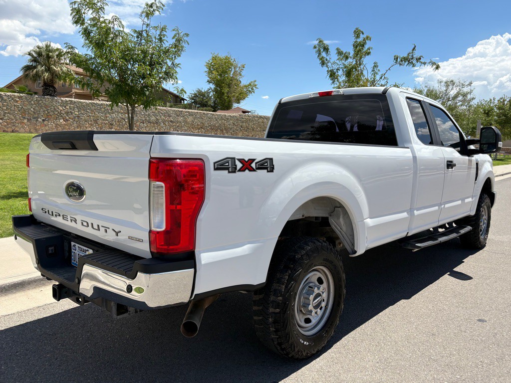 2017 Ford F-250 Image 8
