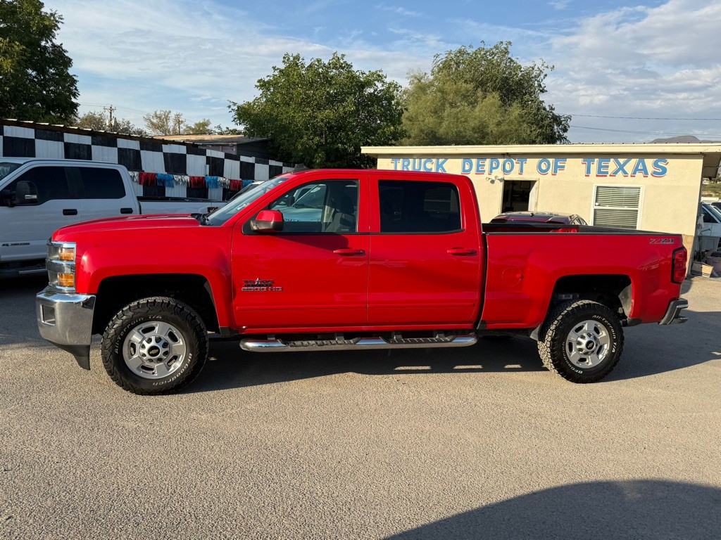 2017 Chevrolet Silverado 1500 Image 4