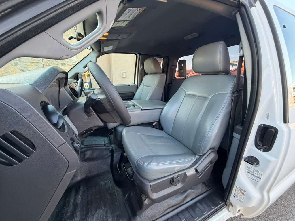 2015 Ford F-250 Image 10
