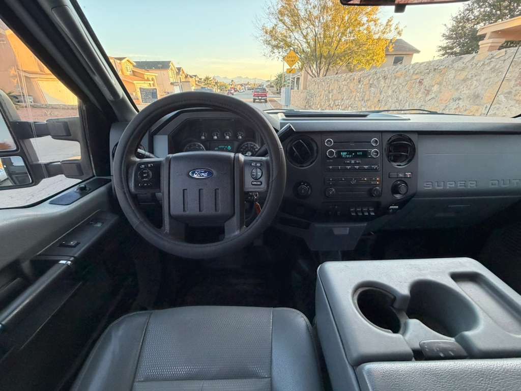 2015 Ford F-250 Image 11