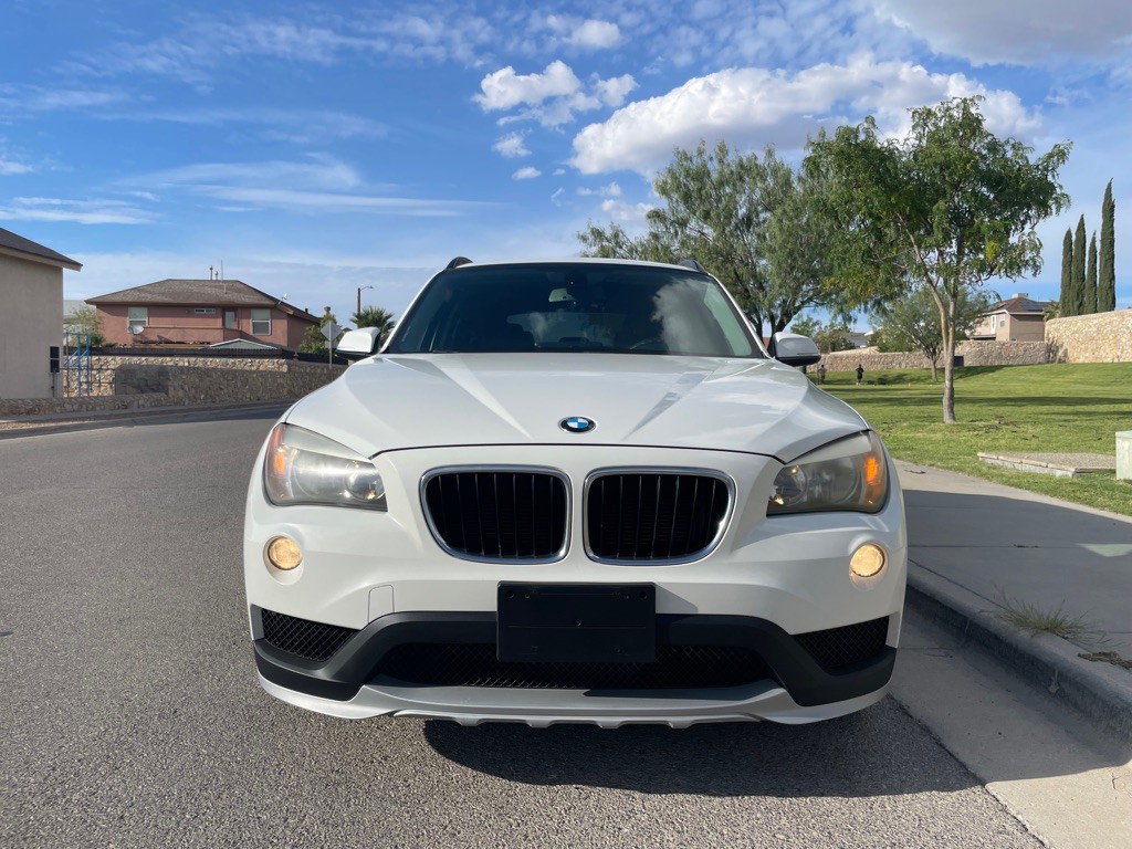 2015 BMW X1 Image 3