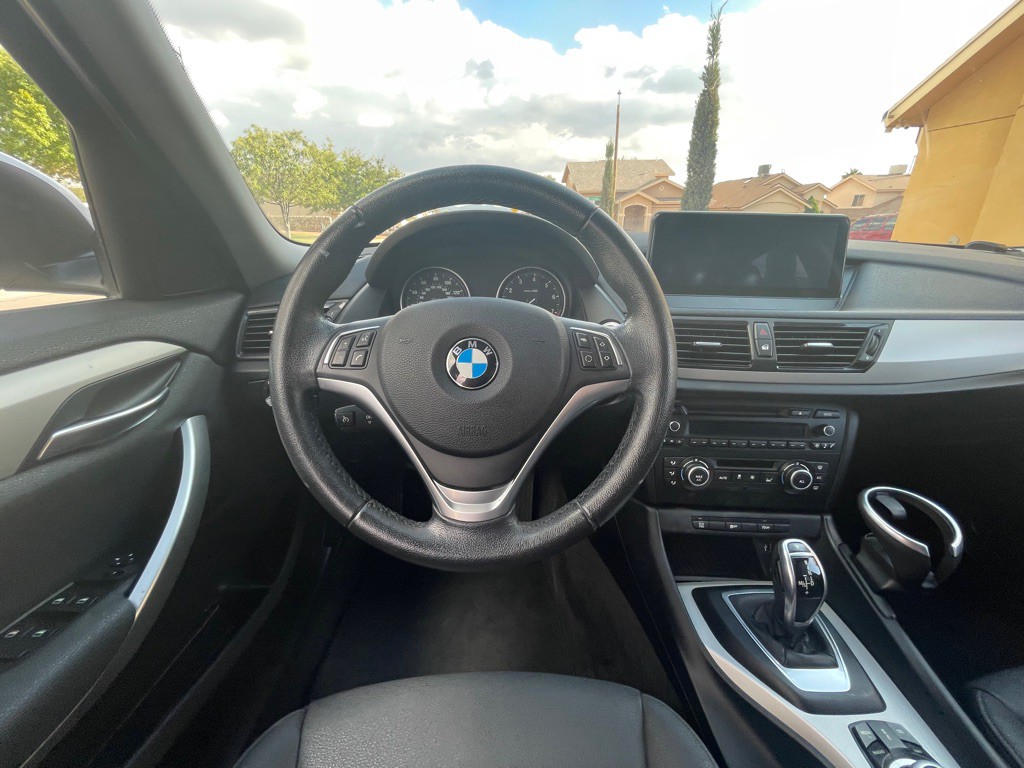 2015 BMW X1 Image 11