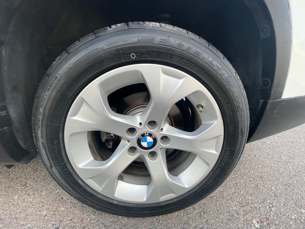 2015 BMW X1 Image 19