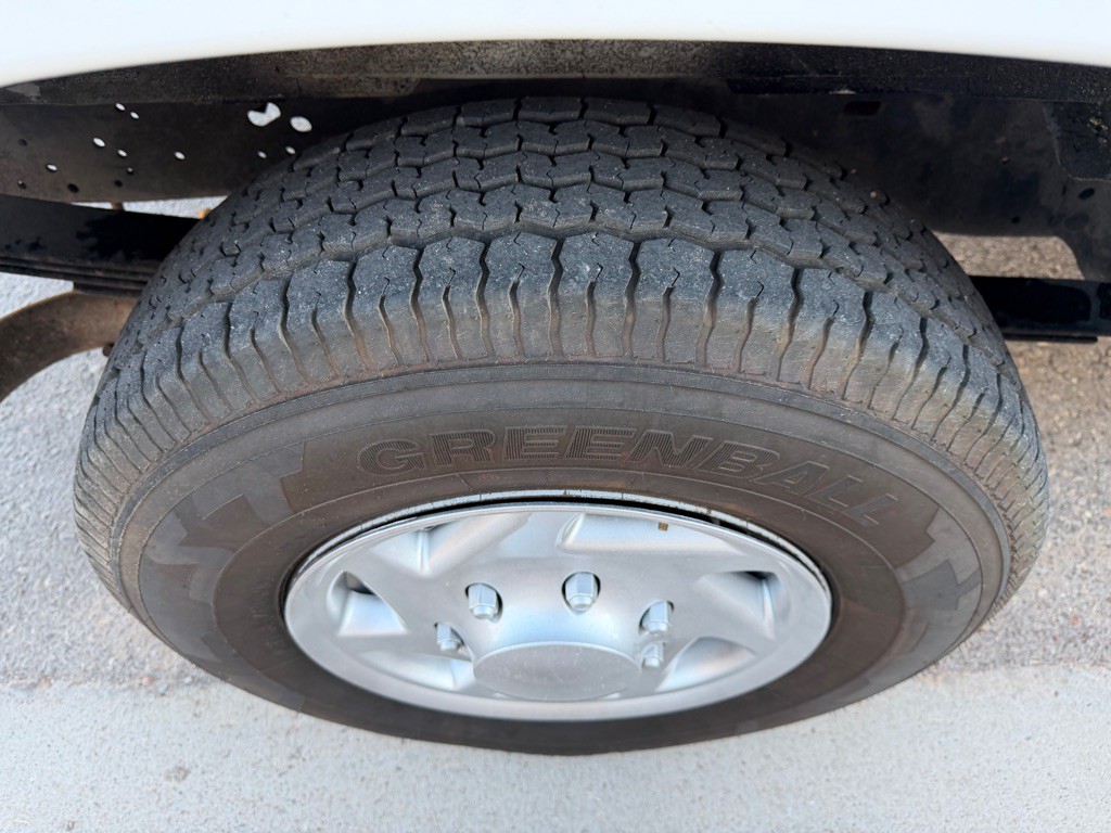 2014 Ford Econoline Image 19