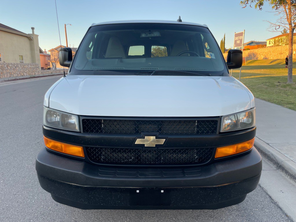 2020 Chevrolet Express Image 3