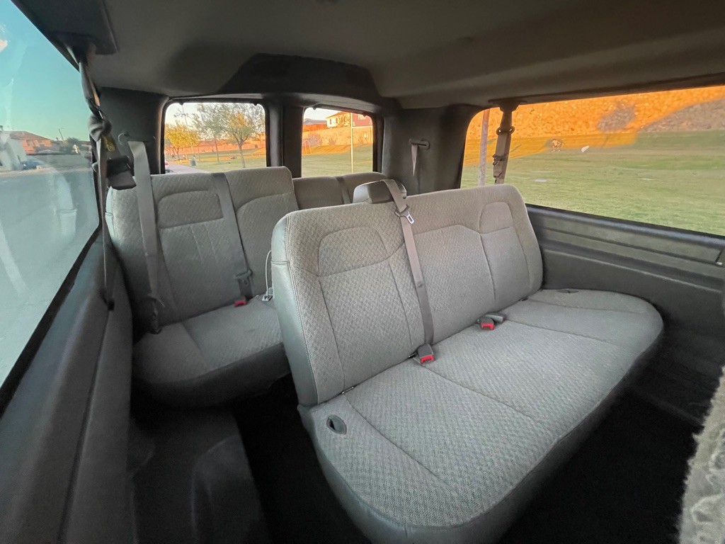 2020 Chevrolet Express Image 17