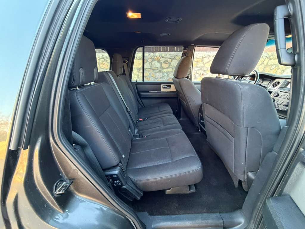 2017 Ford Expedition Image 12