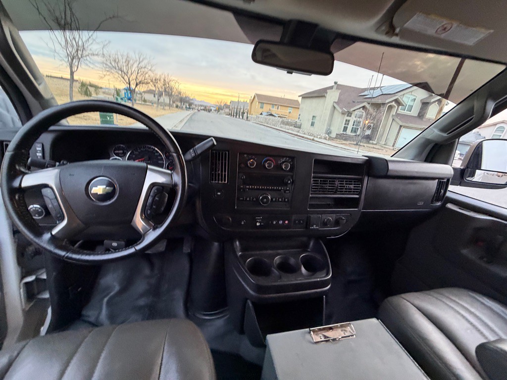 2019 Chevrolet Express Image 12