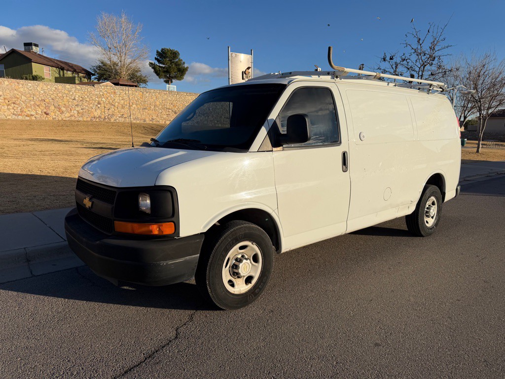 2012 Chevrolet Express Image 1
