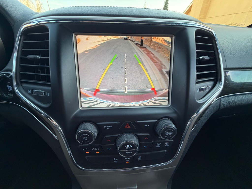 2014 Jeep Grand Cherokee Image 18