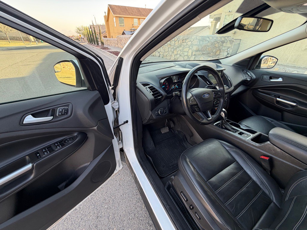 2019 Ford Escape Image 9