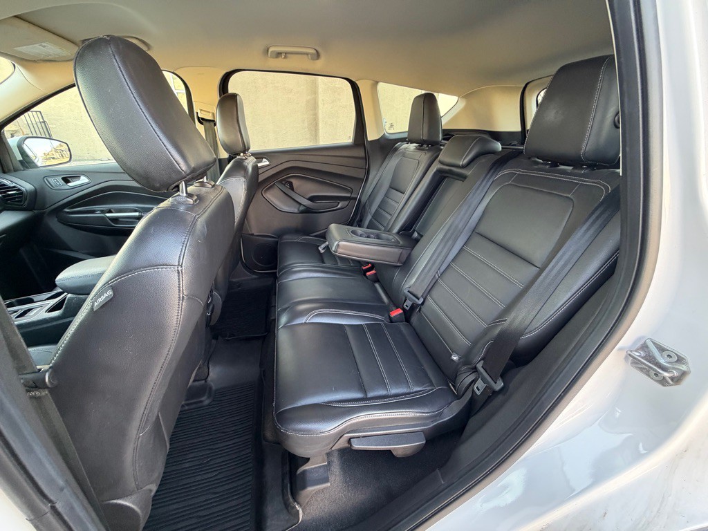 2019 Ford Escape Image 16