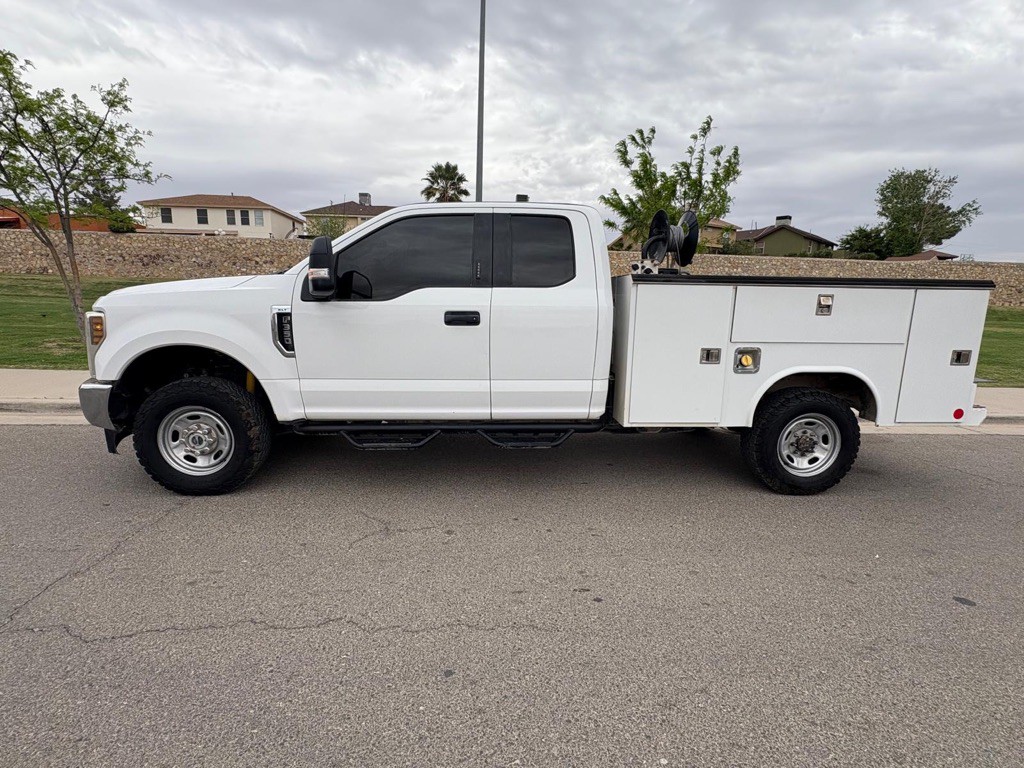 2018 Ford F-350 Image 2