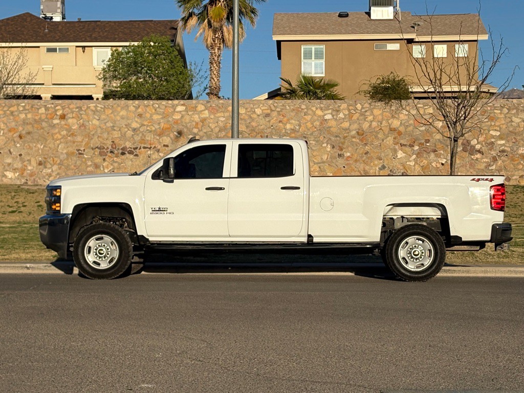2019 Chevrolet Silverado 1500 Image 2