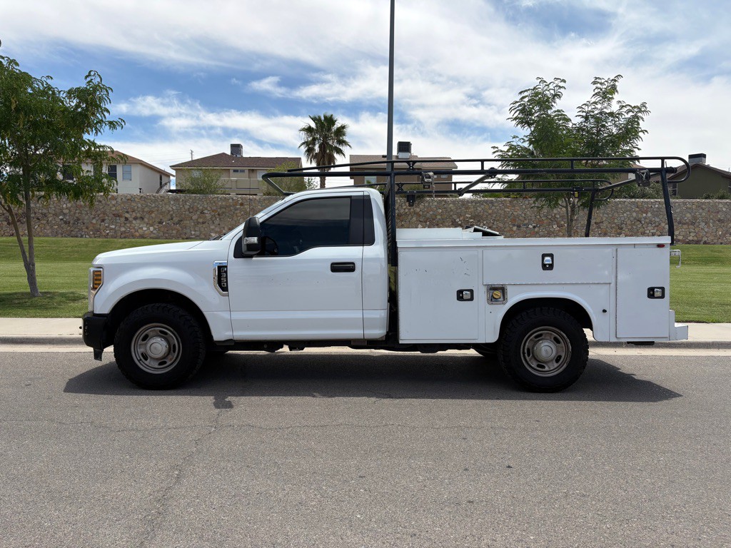 2019 Ford F-350 Image 2