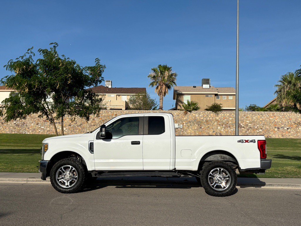 2019 Ford F-250 Image 2