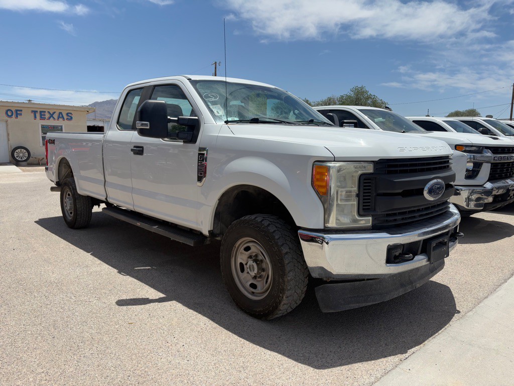 2017 Ford F-250 Image 2