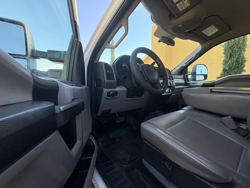 2017 Ford F-250 Image 9