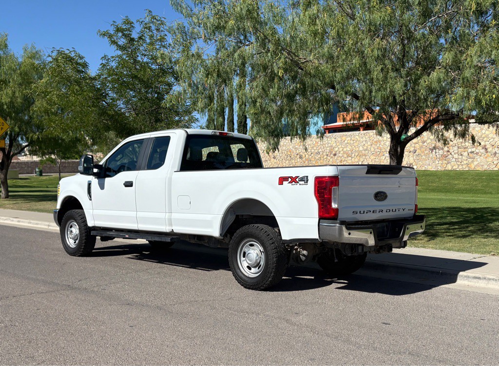 2017 Ford F-250 Image 6