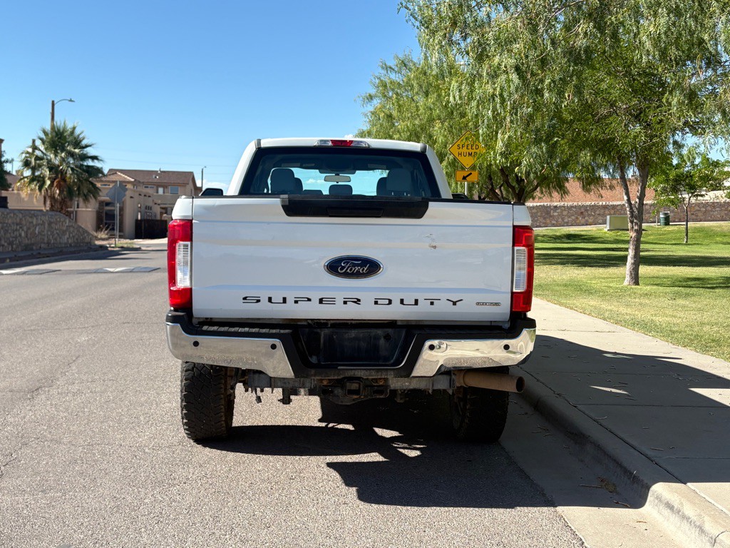 2017 Ford F-250 Image 8