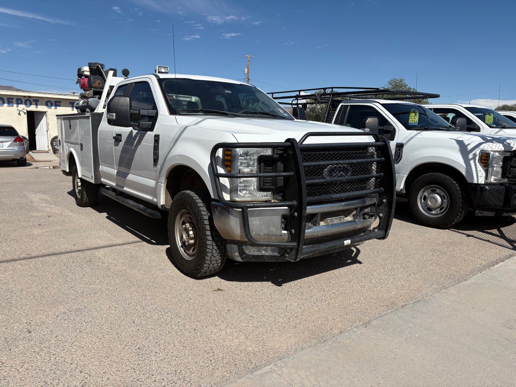2019 Ford F-350 Image 2