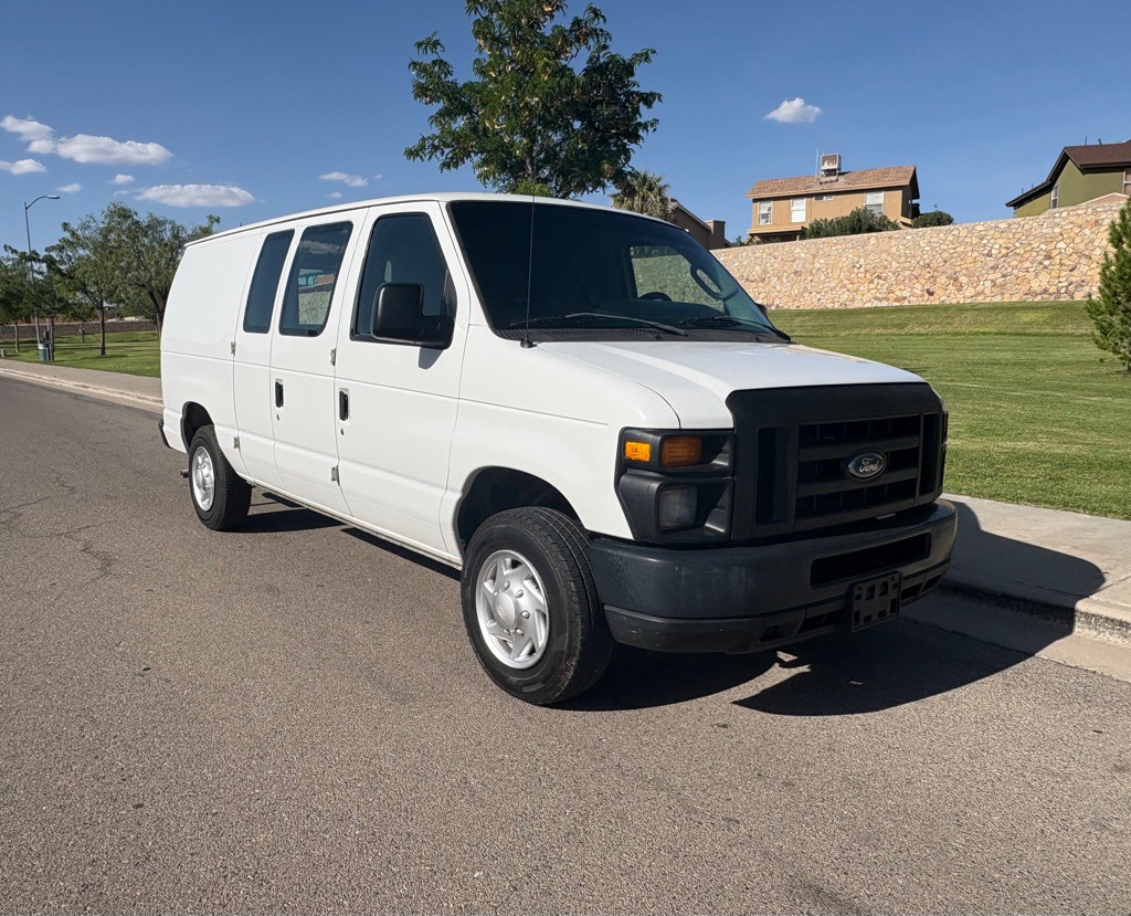 2012 Ford Econoline Image 4