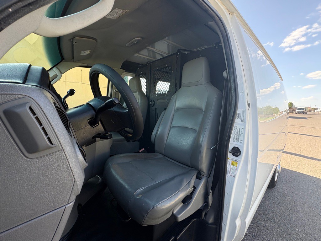 2012 Ford Econoline Image 11