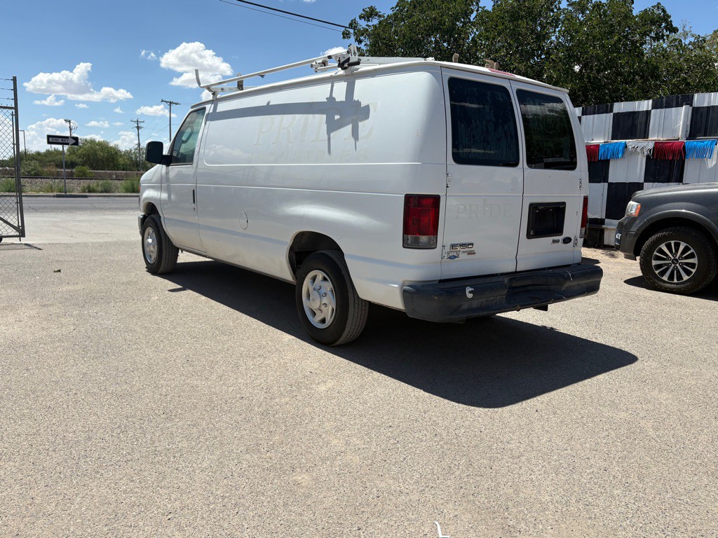 2012 Ford Econoline Image 4