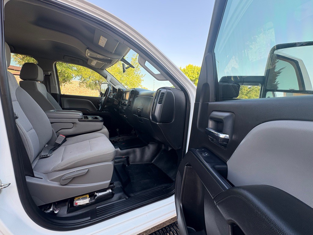 2018 Chevrolet Silverado 1500 Image 13