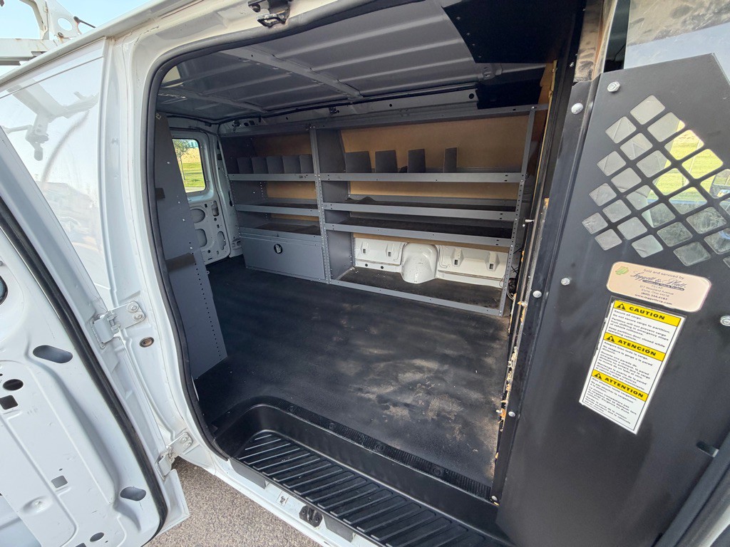 2012 Ford Econoline Image 15
