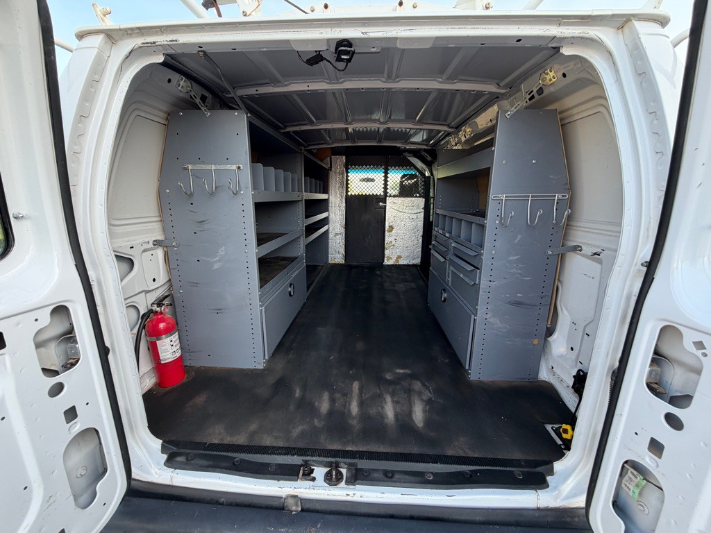 2012 Ford Econoline Image 16
