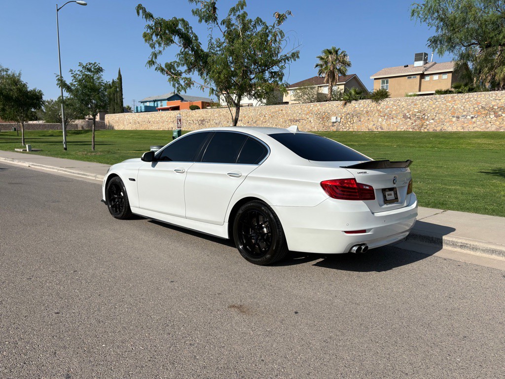 2015 BMW 5 Series Image 6